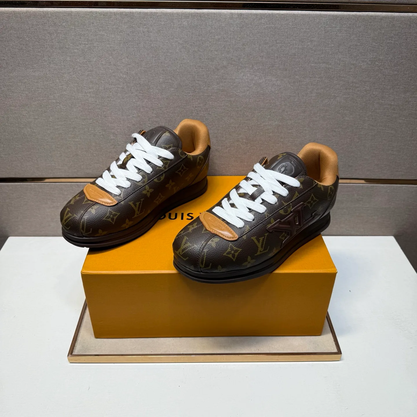 Men's men's shoes 💰pp560 [LV～] Men's casual shoes 2025z cabinet sales simultaneously 🔶Size: 38-44 #️⃣ 🔷2 colors🔜The upper is made of multi-material splicing➕Mesh lining, comfortable and breathable, sole: original comfortable and wear-resistant outsole, ⚠️real thing📱photographed🎬real thing is better📢📢📢